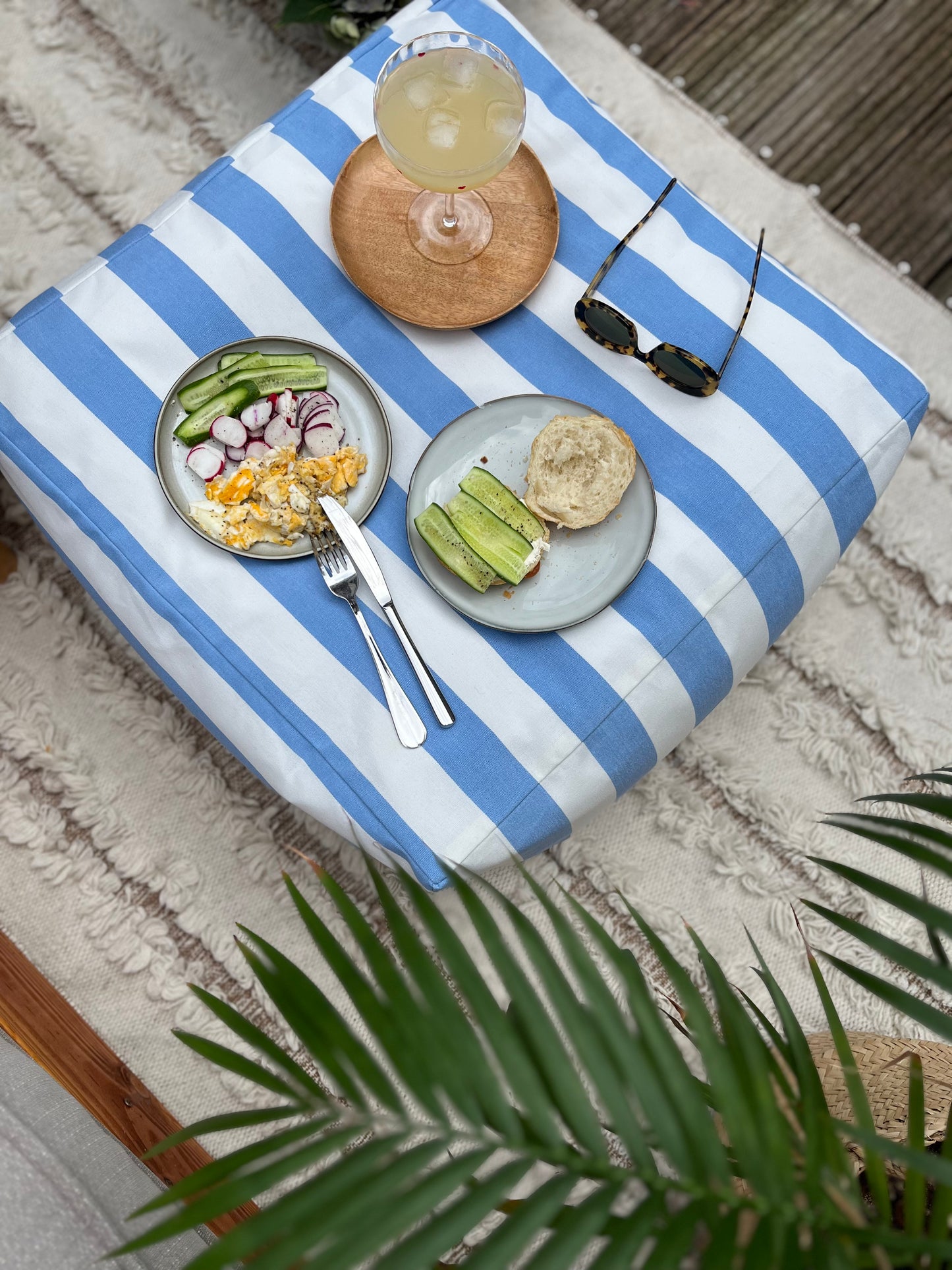 Stripe beach blue Pouf