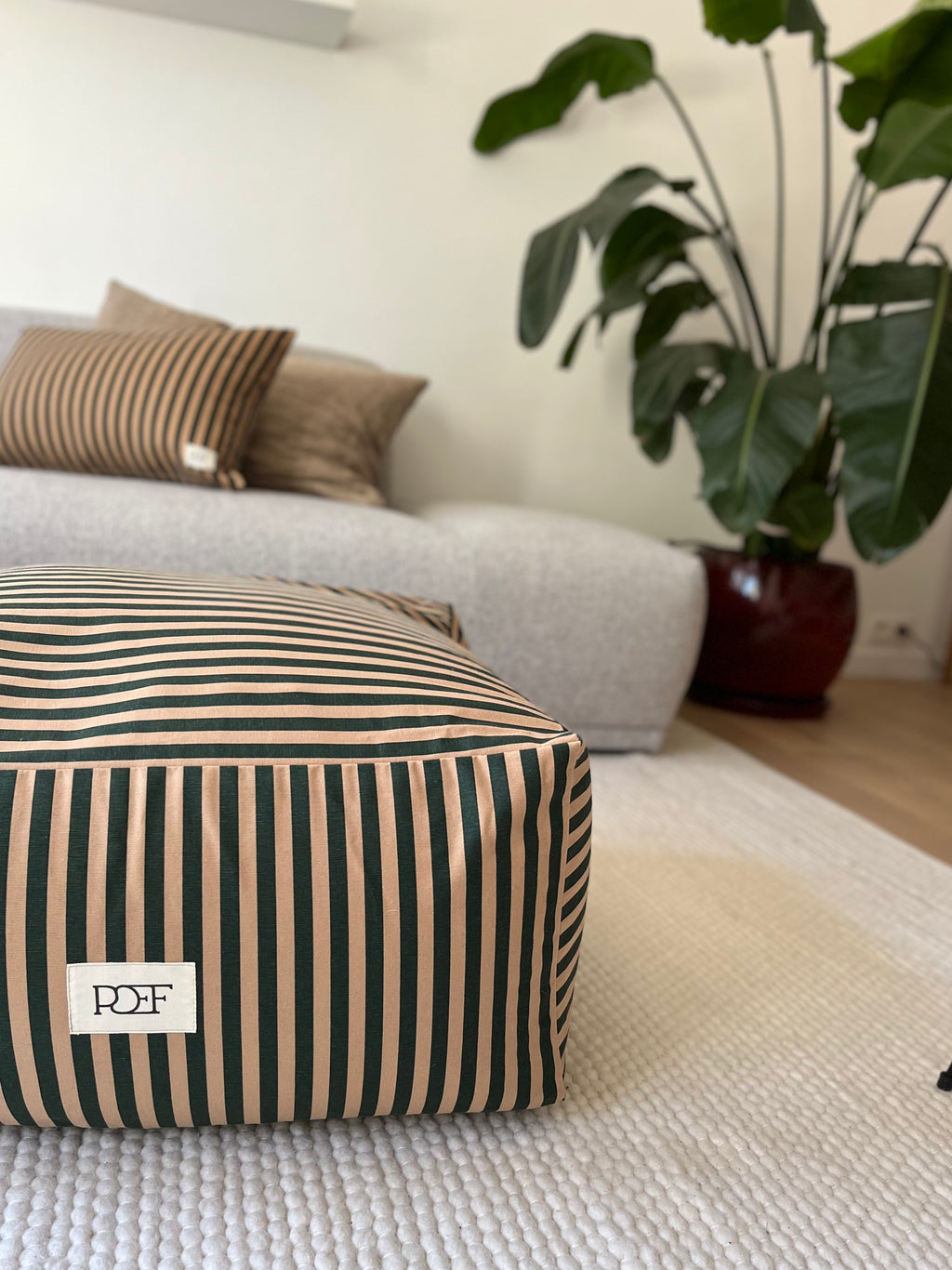Beige striped poef